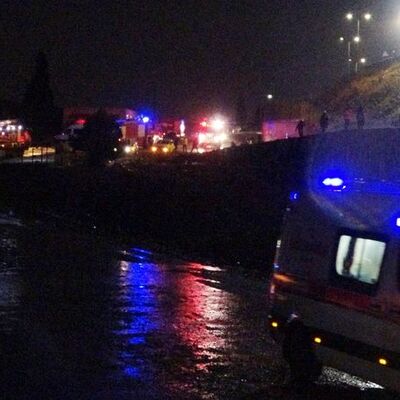 Sabiha Gökçen'deki kazaya giden polisler kaza yaptı