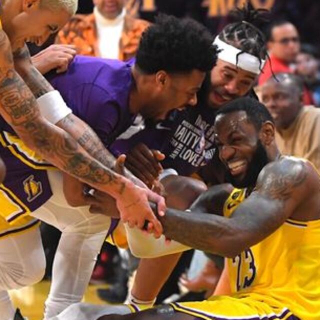 Los Angeles Lakers'tan rahat galibiyet