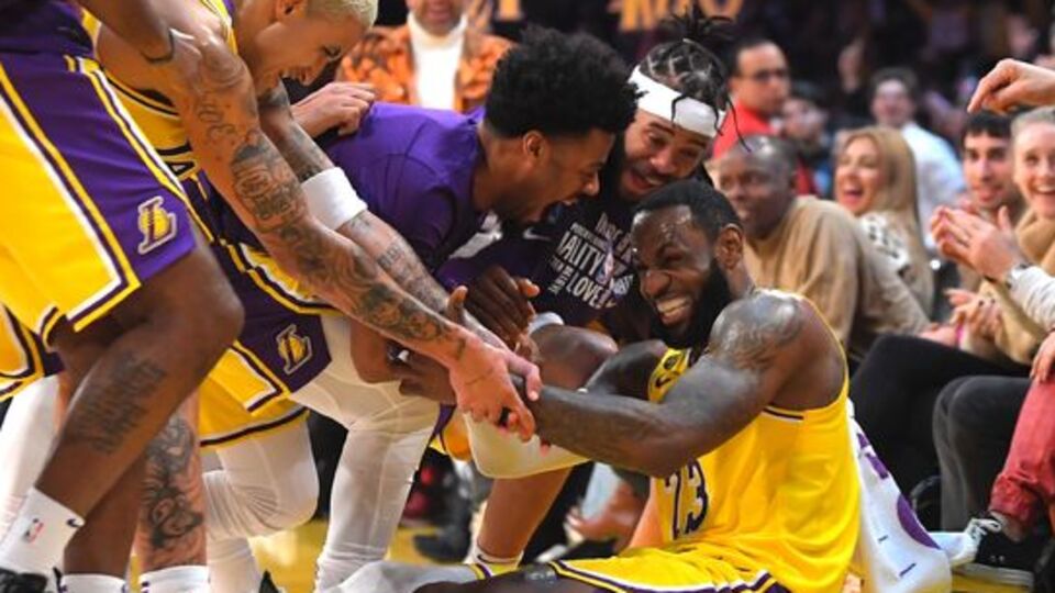Los Angeles Lakers'tan rahat galibiyet