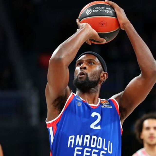 Anadolu Efes'in konuğu Zalgiris