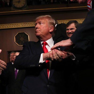 Trump aklandı, tarihi rekor geldi