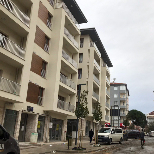 Yeşilyurt Apartmanı sakinleri yeni evlerine kavuştu