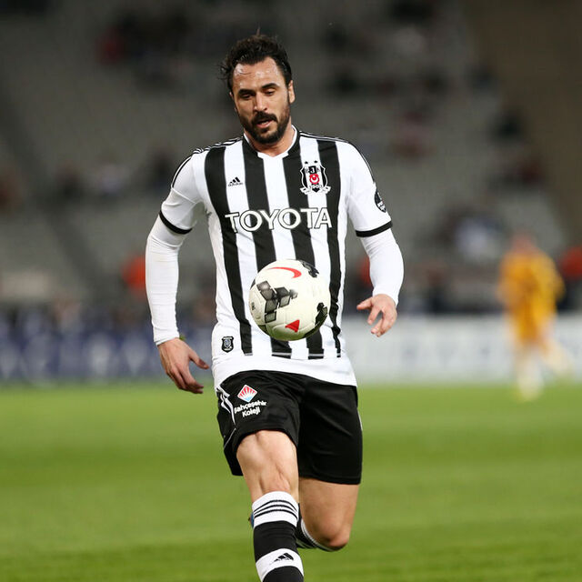 Almeida futbola veda etti