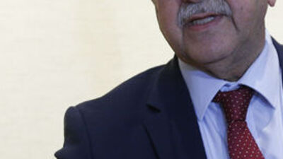 Akıncı, KKTC Cumhurbaşkanlığına yeniden aday oldu