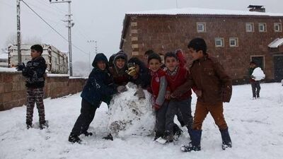 Erzincan Burdur Denizli okullar tatil mi?