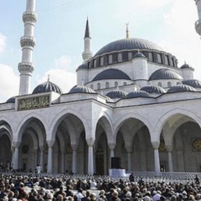7 Şubat Ankara Cuma namazı saat kaçta?