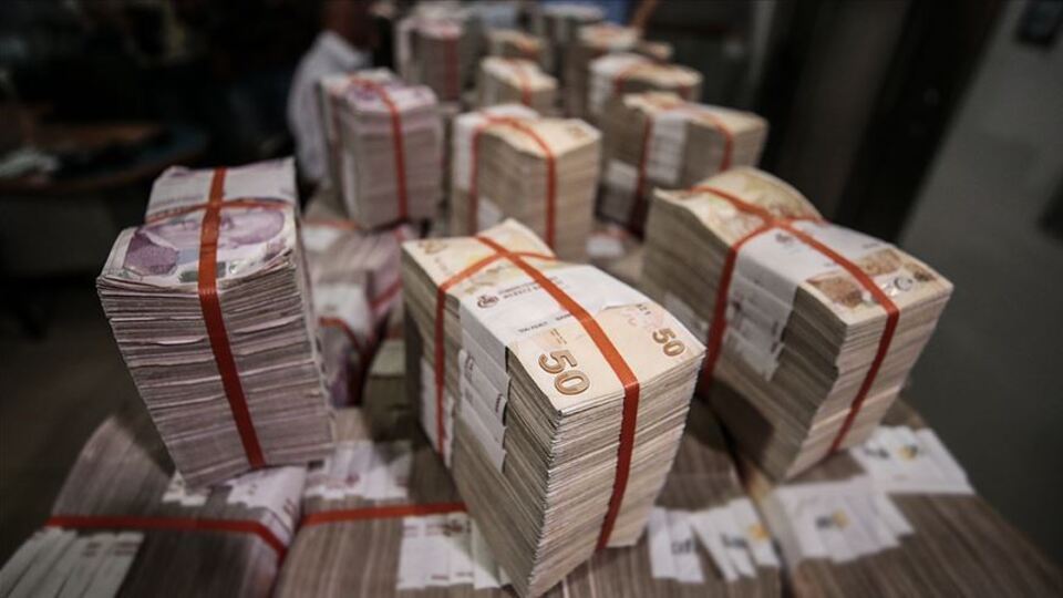 Hazine nakit dengesi 22,8 milyar lira fazla verdi
