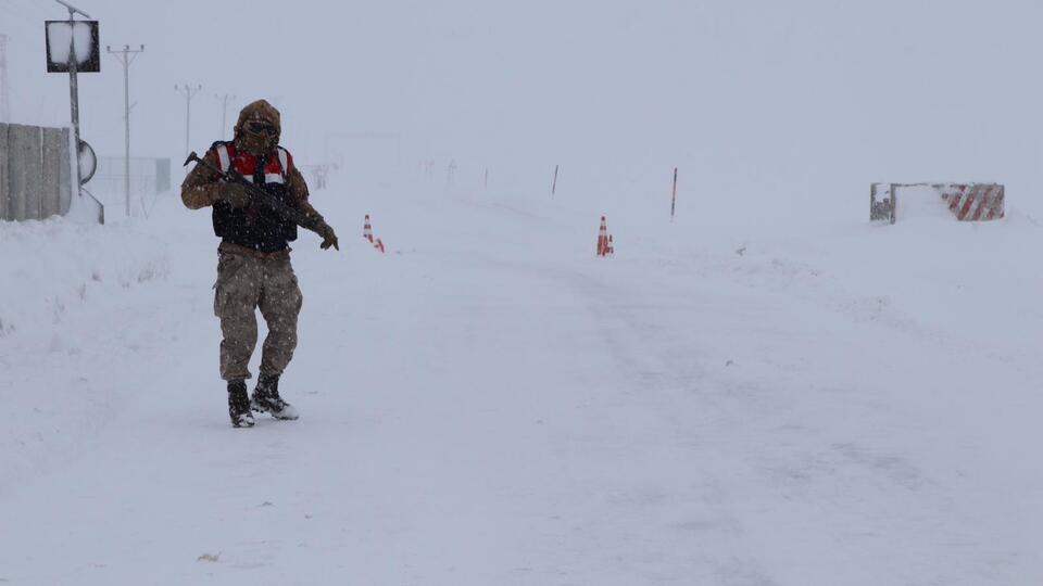 Van'da çığ düştü! Bu kez korkulan olmadı