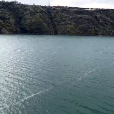 Elazığ'da depremin gölde bıraktığı iz!