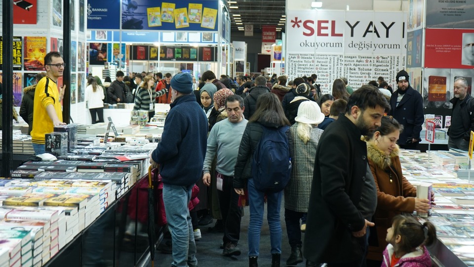 7. Uluslararası CNR Kitap Fuarı açıldı