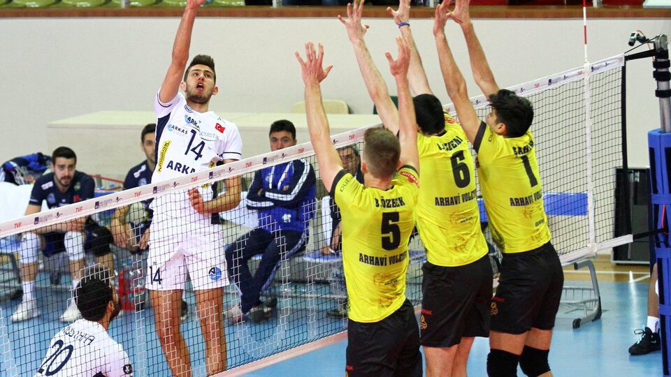 Arkas Spor tek set verdi