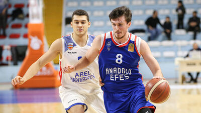 Anadolu Efes farklı kazandı!