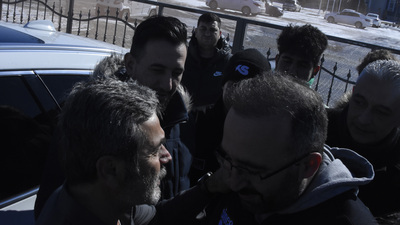 Kocaman, taraftarla vedalaştı