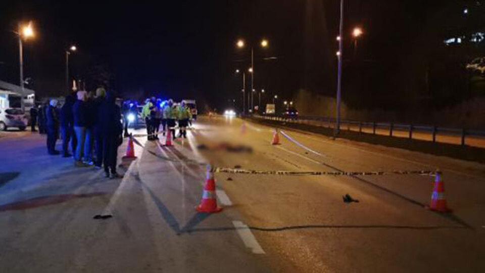 Feci ölüm! Önce otomobil, ardından da TIR çarptı