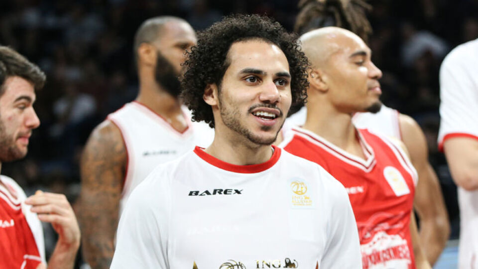 Shane Larkin'in ismi...