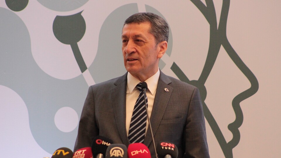 Bakan Selçuk 'Yarını bekleyin' demişti! Açıkladı...