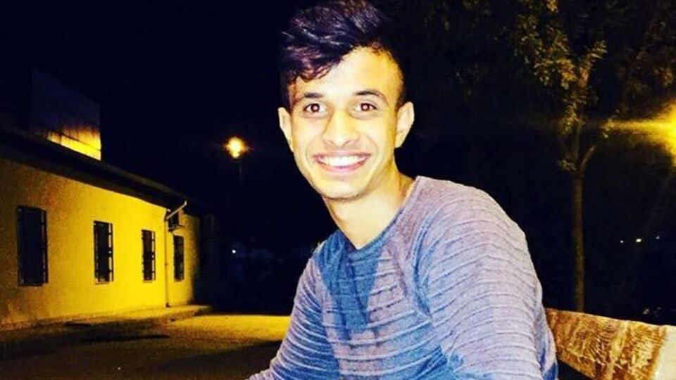 Sinemaya gitti, bıçaklanarak öldürüldü