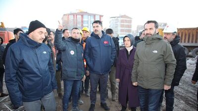 Bakan Kurum deprem bölgesinde