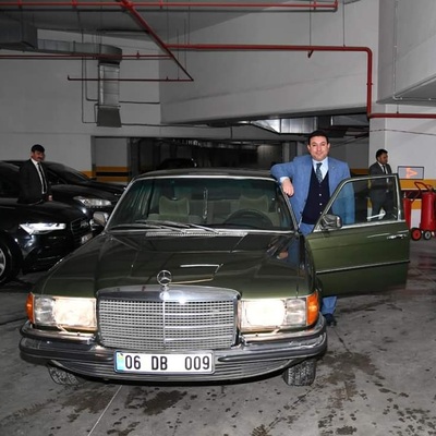 Bahçeli'den Harran Belediye Başkanı Özyavuz klasik otomobil hediyesi