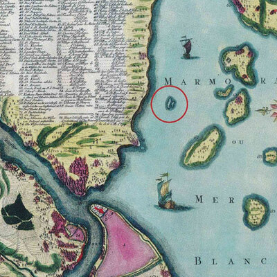 İstanbul haritalarında vardı... Su altında gizemli ada!