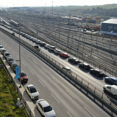 Şerit kapatan çile!