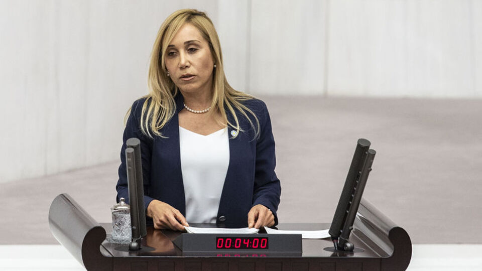 İYİ Partili vekil istifa etti