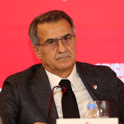 "Falcao'yu oynatma bakalım..."