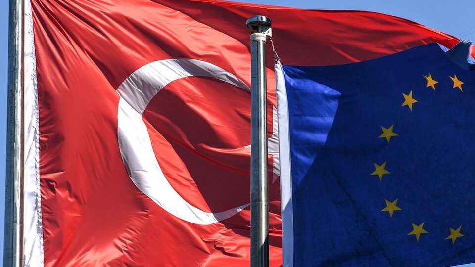 Reuters: AB, vergi konusunda adım atmayan Türkiye'yi kara listeye almayı erteleyecek