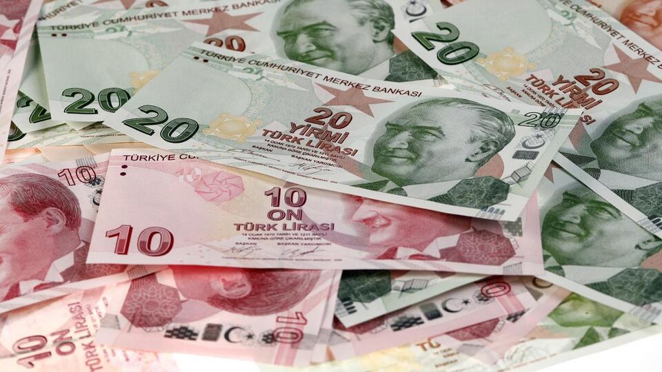 Kredi büyümesine fren geliyor