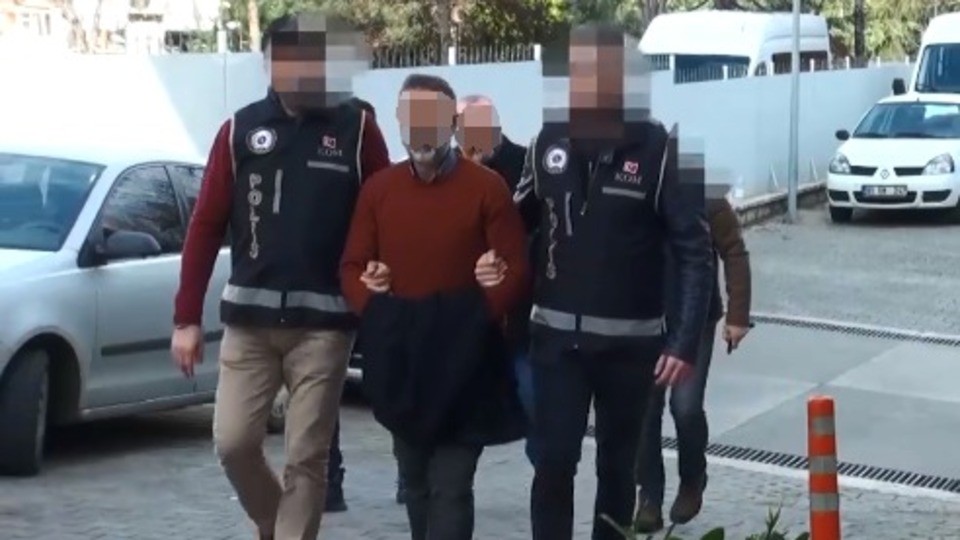 Tefecilerden bir sahtekârlık daha!