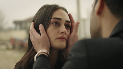 "Cesaret edemeyen esaret eder!"