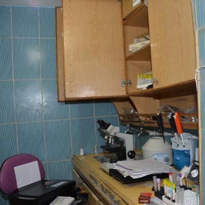 Merdiven altı hastaneye operasyon!