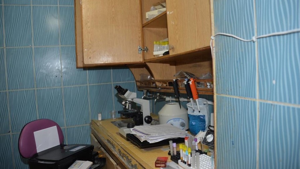 Merdiven altı hastaneye operasyon!