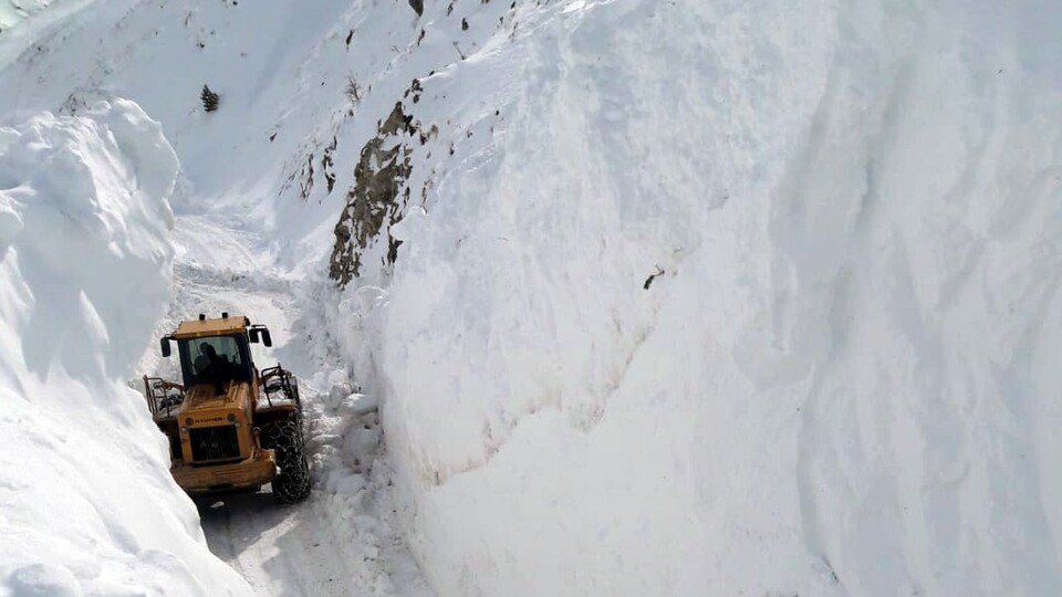 Meteoroloji'den iki bölge için çığ uyarısı!