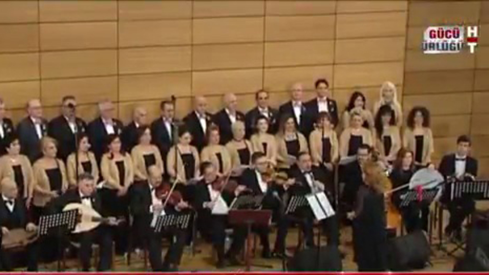 Parlamenterlerden 'sevgi' konseri