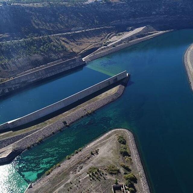 Üç büyük barajda enerji üretimi yüzde 106 arttı