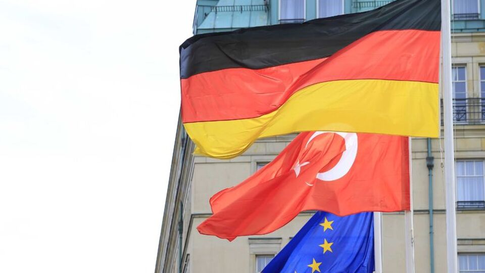 100 Euro gurbetçiden 10 Euro devletten