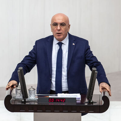 İYİ Parti'den bir haftada ikinci istifa!