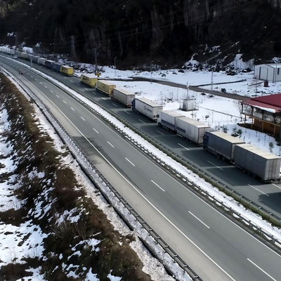 Günlerdir bekliyorlar! 40 kilometre kuyruk oluştu