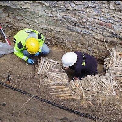 İnsan kemiklerinden yapılmış! Tüyler ürperten keşif