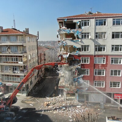 Yıkılmadan yıktılar!