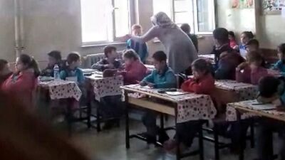İlkokulda skandal görüntüler!