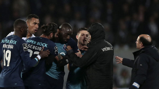Futbol dünyasından Marega'ya destek