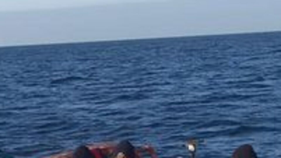 İzmir'de 33 düzensiz göçmen yakalandı