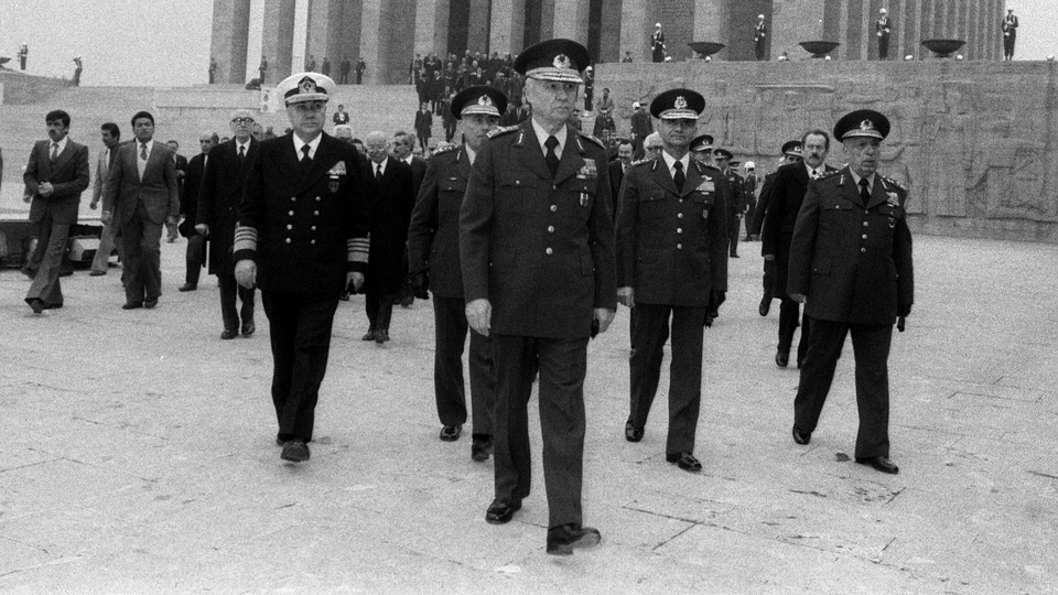 Yargıtay'dan Evren ve Şahinkaya talebi!