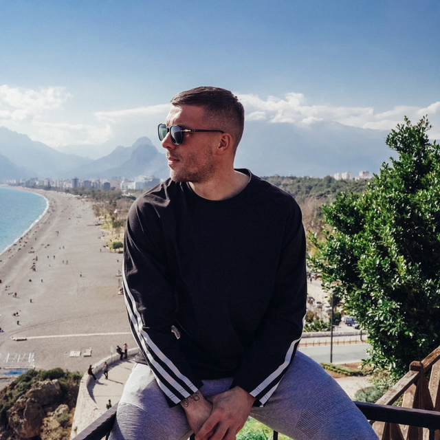Podolski bildiğiniz gibi