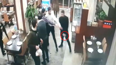 Eski sevgili ile karşılaşınca çıldırdı