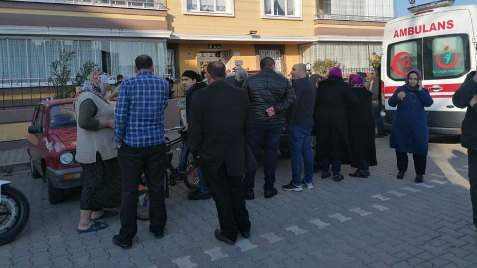 7'nci katın balkonundan düşen kişi, öldü