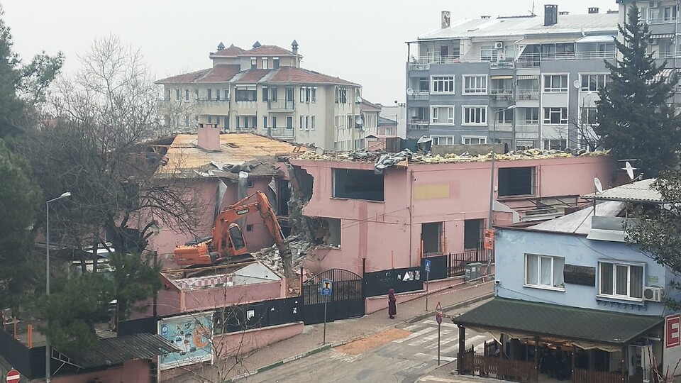 Yarım asırlık okula yıkım kararı