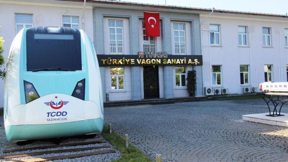 Yerli elektrikli tren raylara iniyor